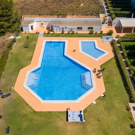 Ocean View 2 Bdr Duplex With Pool By Lovelystay Портиман