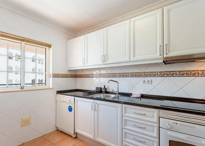 Ocean View 2 Bdr Duplex With Pool By Lovelystay *