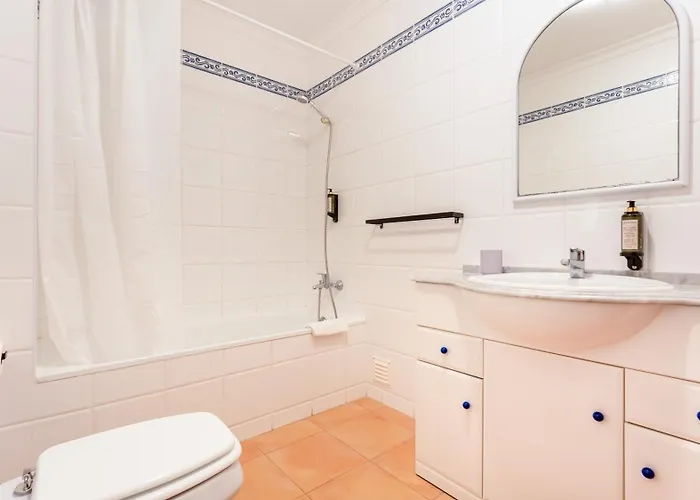 Ocean View 2 Bdr Duplex With Pool By Lovelystay *